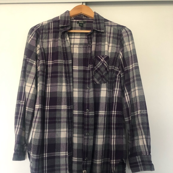 Roots Plaid - Picture 1 of 3